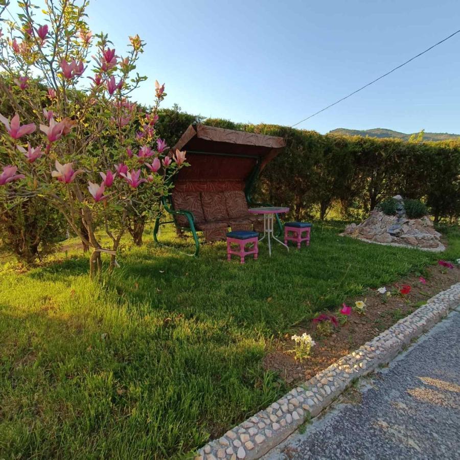 Holiday Home Green Sarajevo Exteriör bild