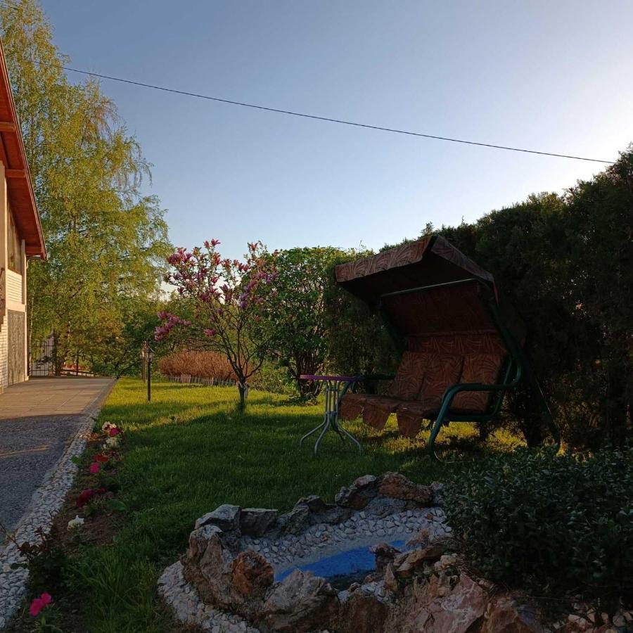 Holiday Home Green Sarajevo Exteriör bild