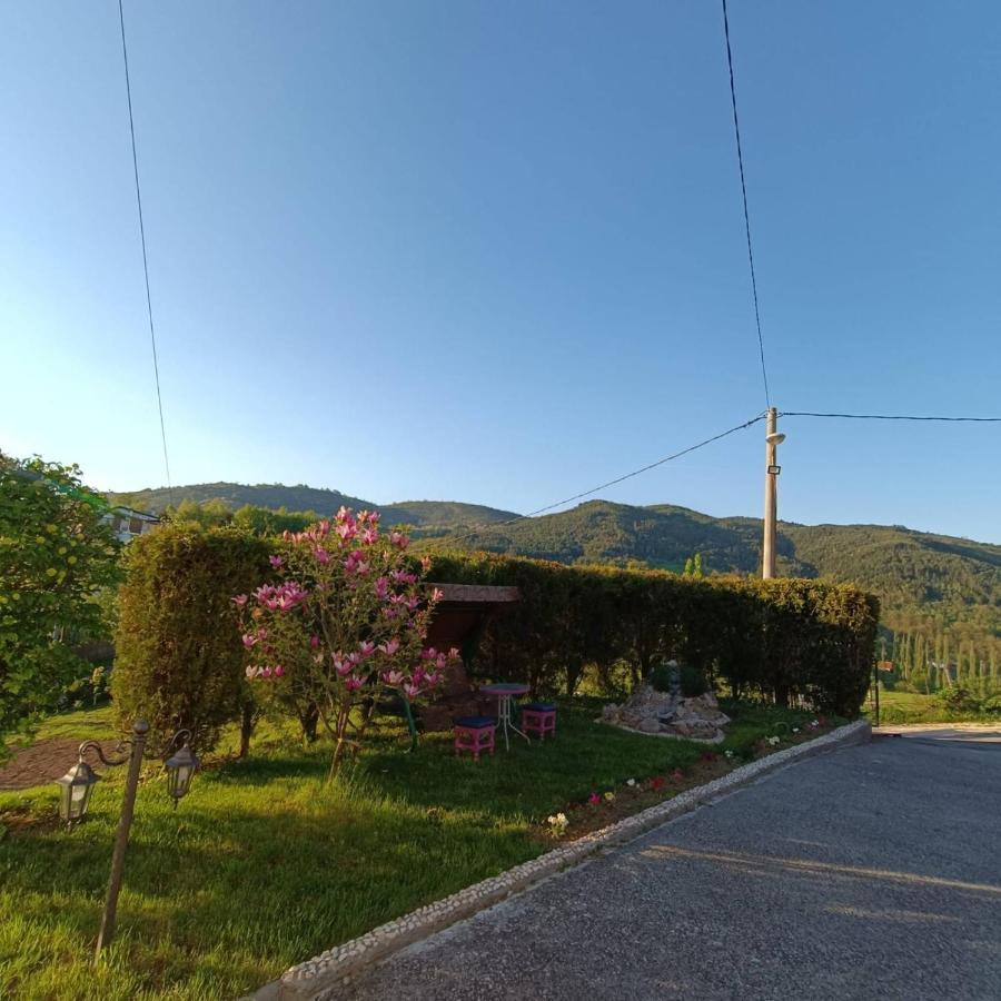 Holiday Home Green Sarajevo Exteriör bild